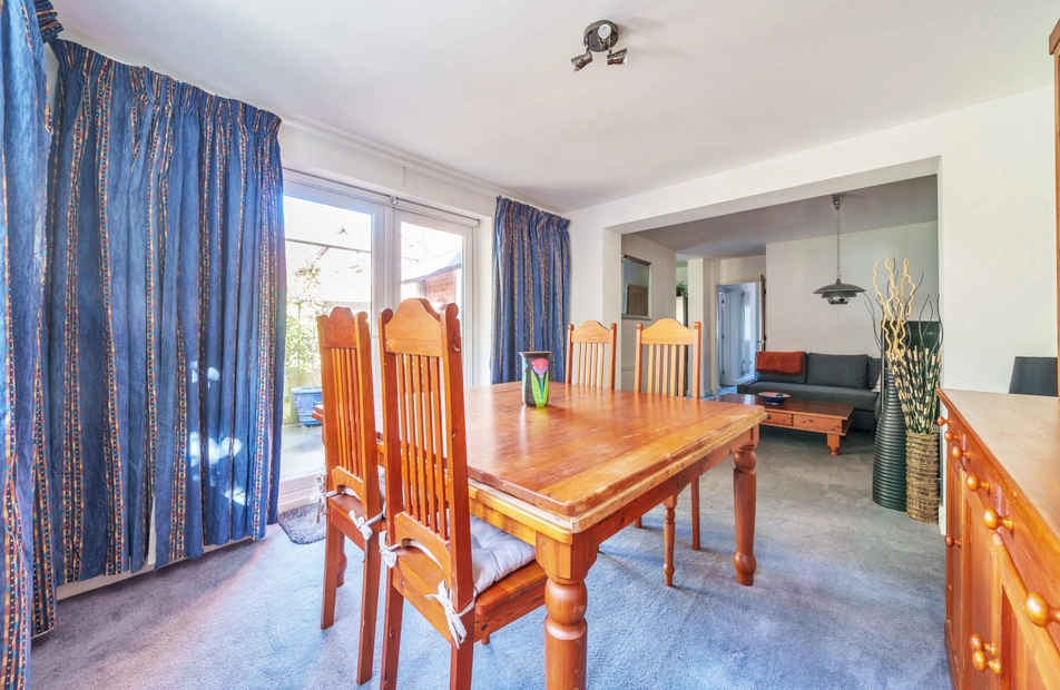 Botley Road, North Baddesley, Southampton, Hampshire, SO52 - Charters