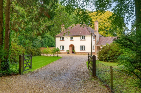 Straight Mile, Ampfield, Romsey, Hampshire, SO51 - Charters