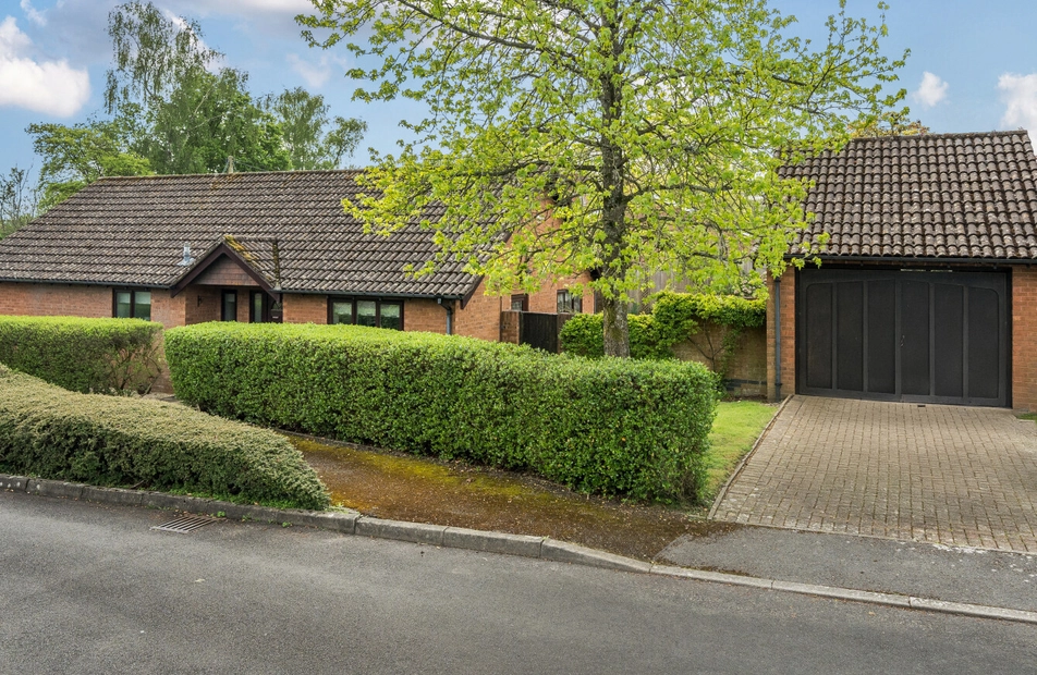 Old Cottage Close, West Wellow, Romsey, Hampshire, SO51 - Charters