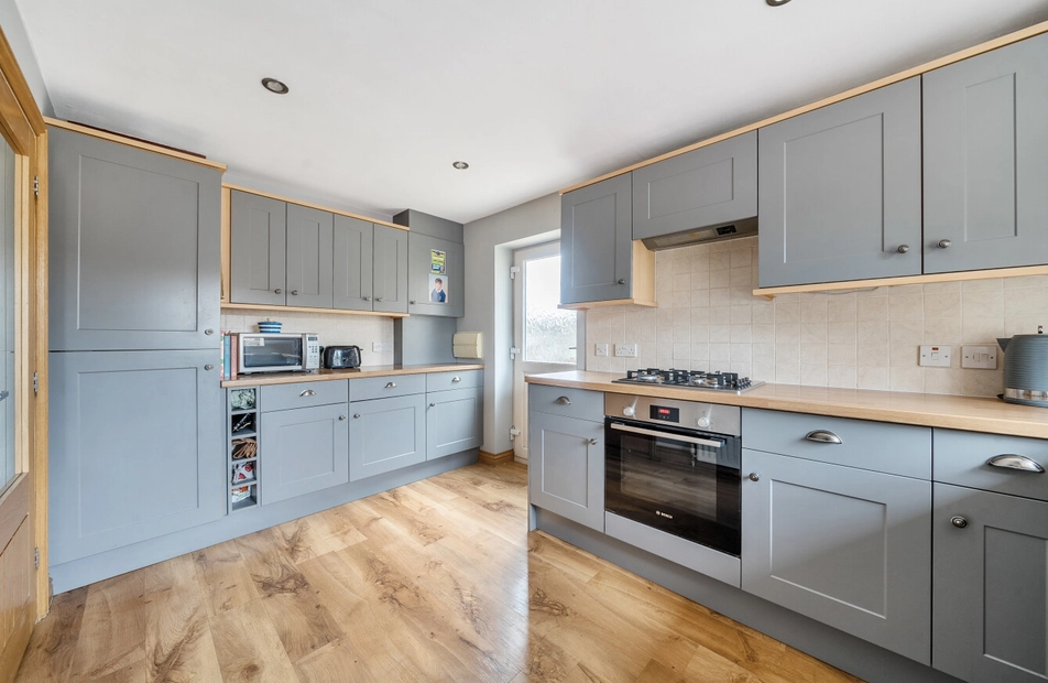 South Lane, Nomansland, Salisbury, SP5 - Charters