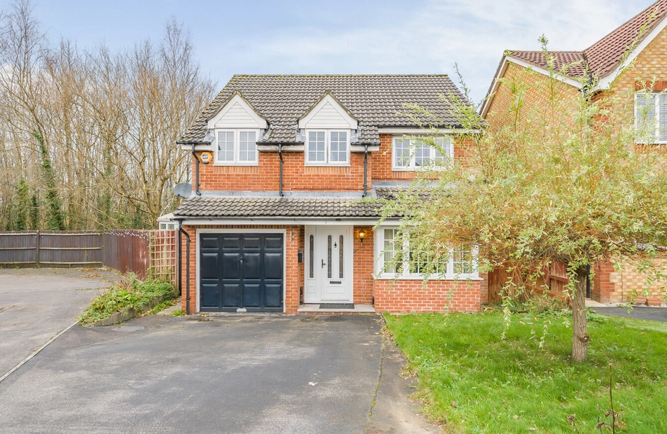 Lukin Drive, Nursling, Southampton, Hampshire, SO16 - Charters