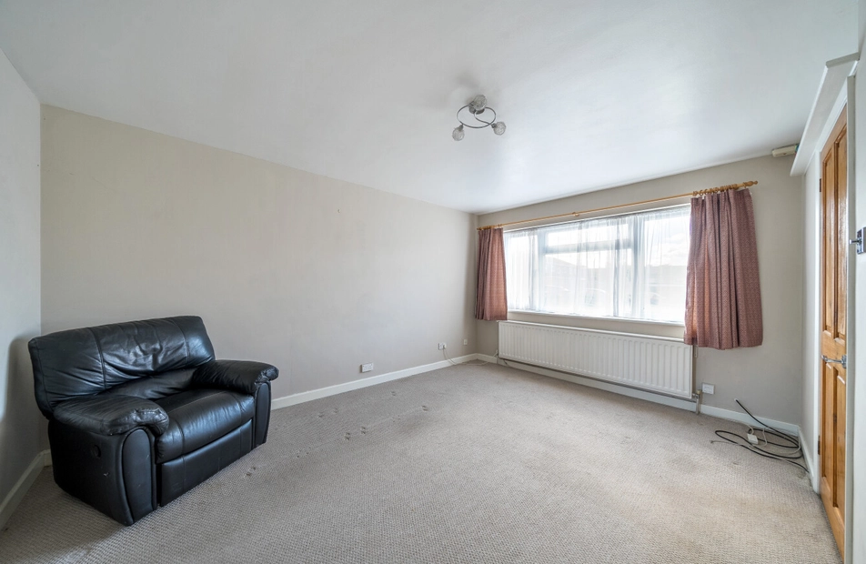 Mead Close, Romsey, Hampshire, SO51 - Charters