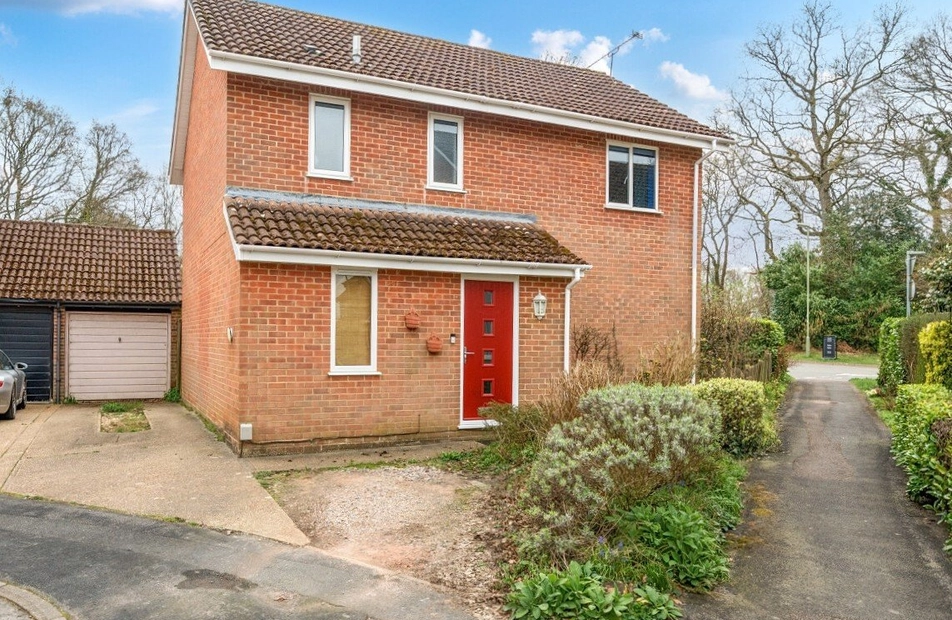 Launcelyn Close, North Baddesley, Southampton, Hampshire, SO52 - Charters