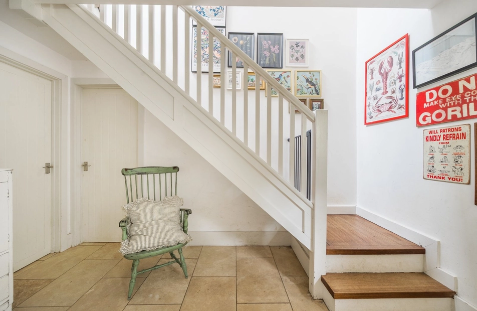 Knapp Lane, Ampfield, Romsey, Hampshire, SO51 - Charters