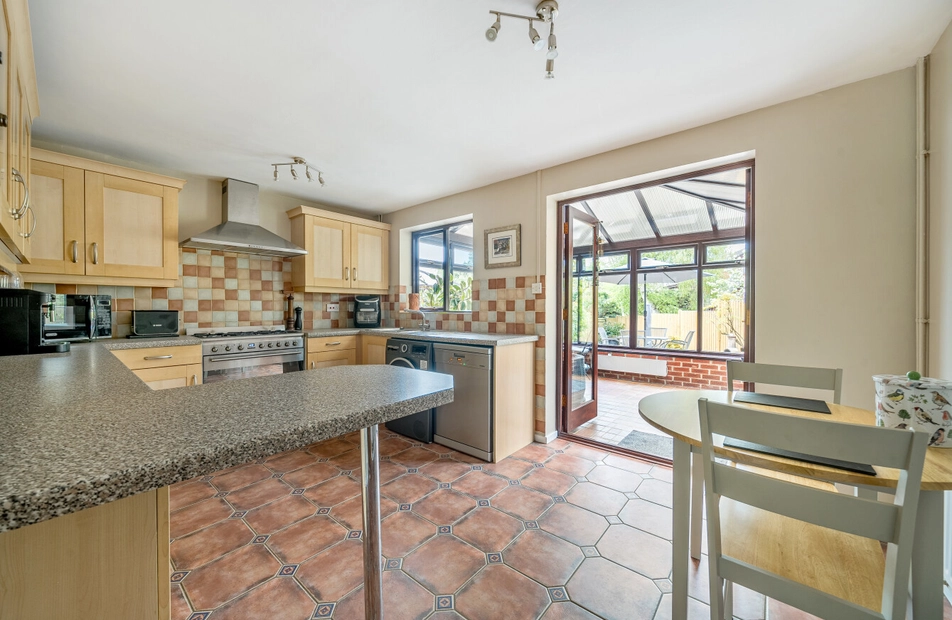 Seward Rise, Romsey, Hampshire, SO51 - Charters