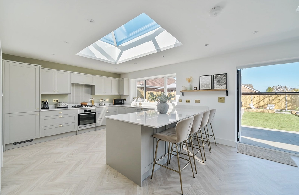 Rownhams Lane, North Baddesley, Southampton, Hampshire, SO52 - Charters