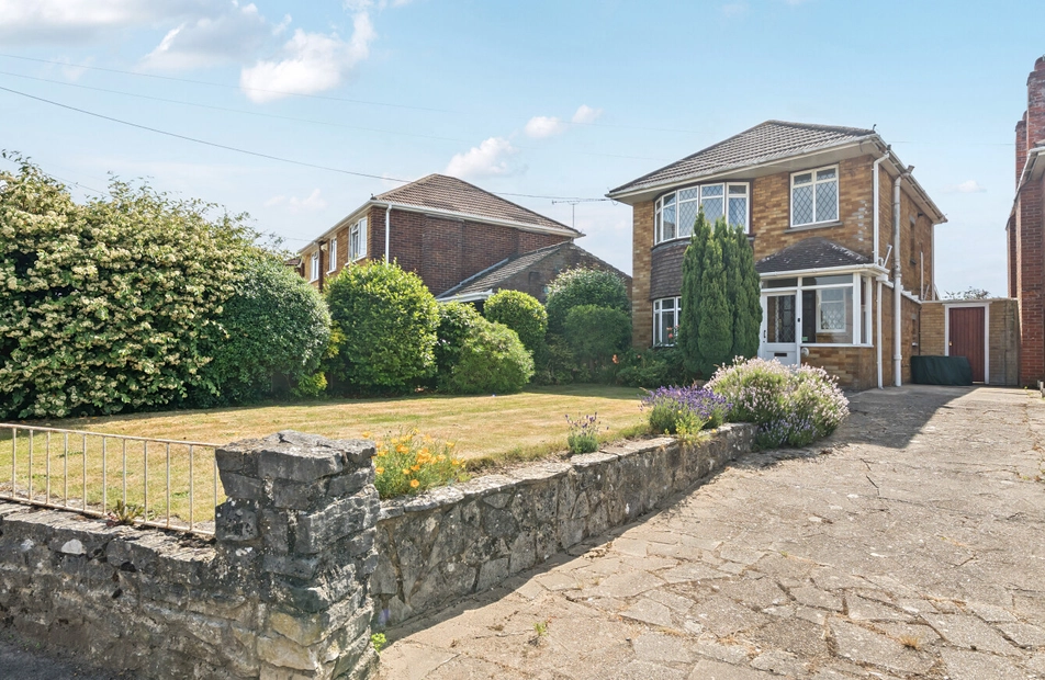Testwood Lane, Totton, Southampton, Hampshire, SO40 - Charters