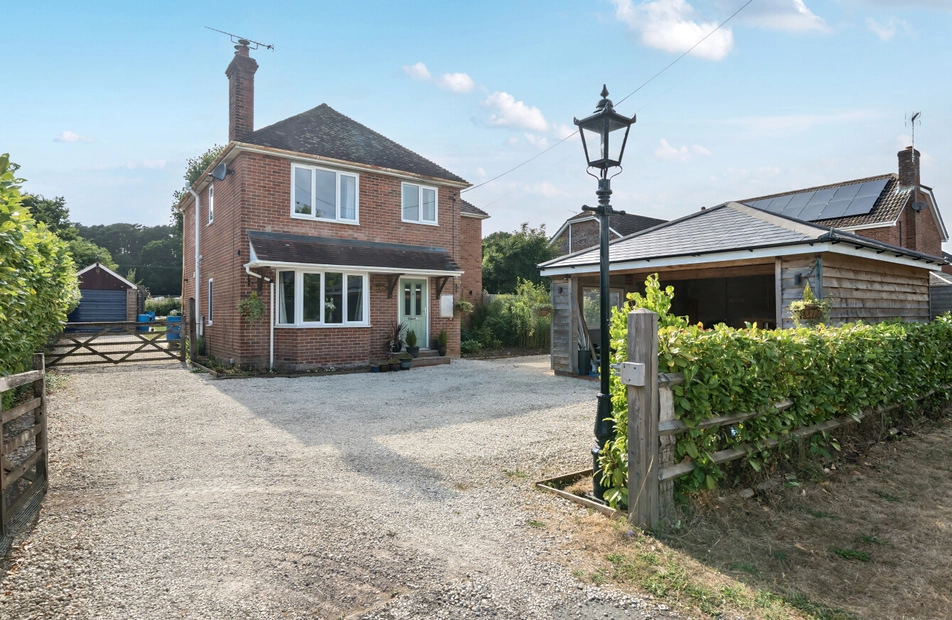 Lyndhurst Road, Landford, Salisbury, Wiltshire, SP5 - Charters