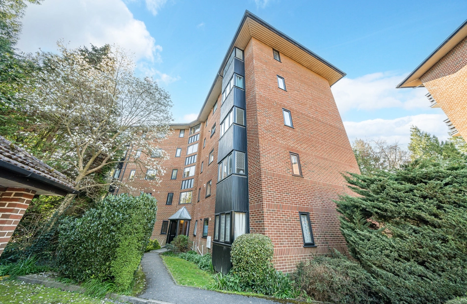 Glen Eyre Road, Bassett, Southampton, Hampshire, SO16 - Charters