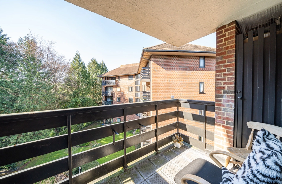 Glen Eyre Road, Bassett, Southampton, Hampshire, SO16 - Charters