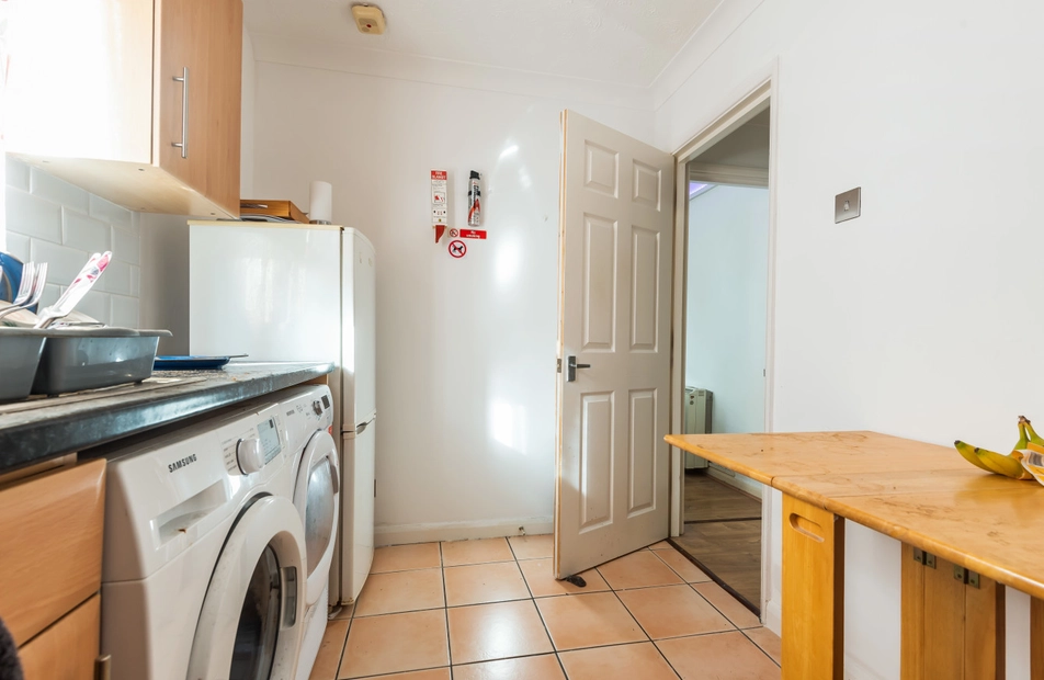 Hill Lane, Shirley, Southampton, Hampshire, SO15 - Charters