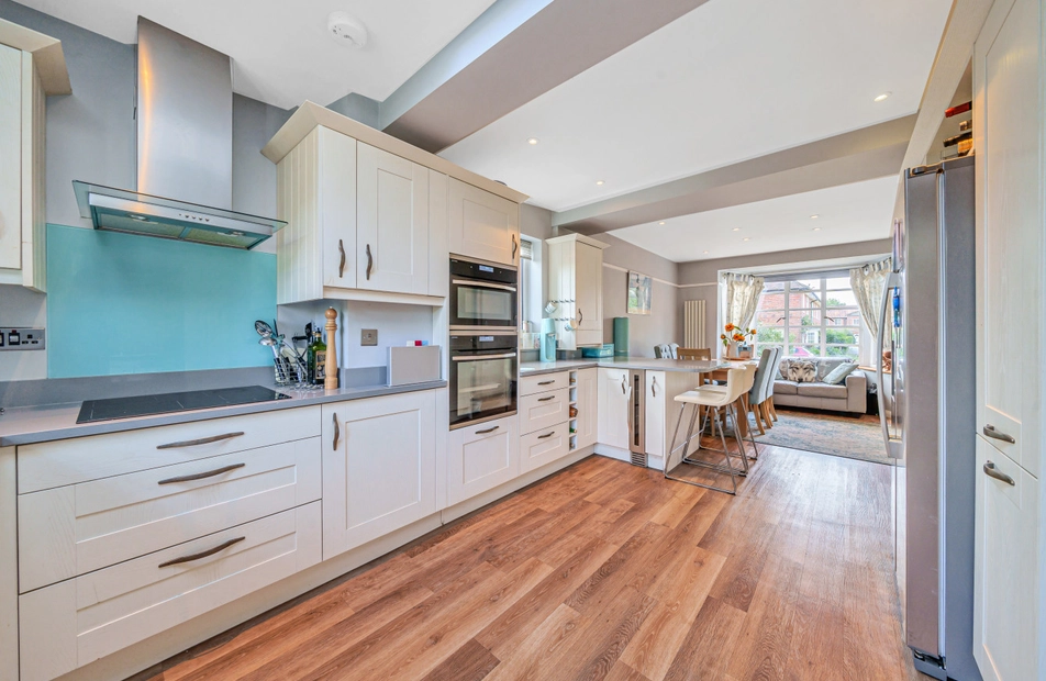Ethelburt Avenue, Bassett Green, Southampton, Hampshire, SO16 - Charters