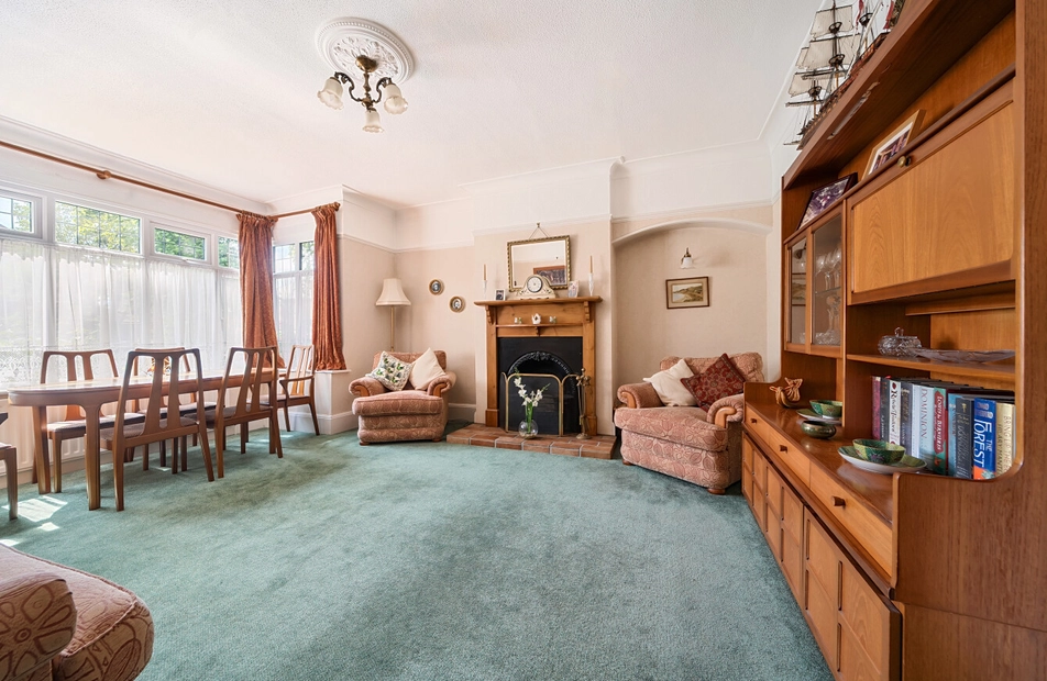 Shirley Avenue, Shirley, Southampton, Hampshire, SO15 - Charters