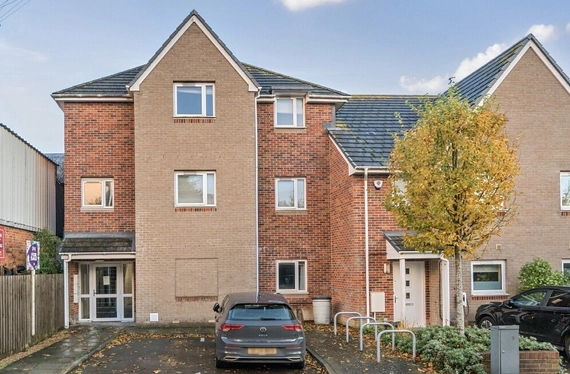 Oakley Road, Regents Park, Southampton, Hampshire, SO16 - Charters