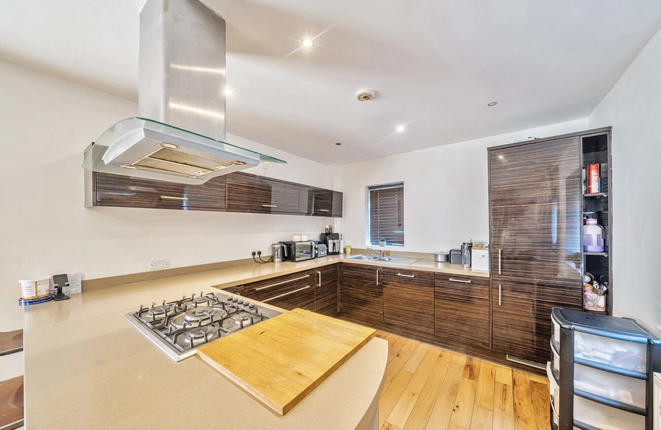 Bassett Avenue, Bassett, Southampton, Hampshire, SO16 - Charters
