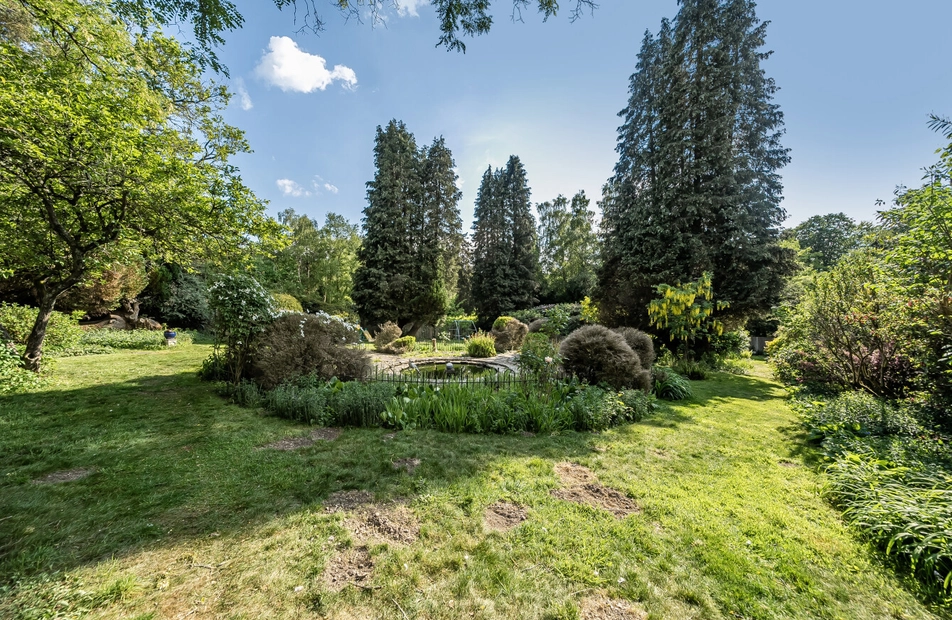 Chilworth Road, Chilworth, Southampton, Hampshire, SO16 - Charters