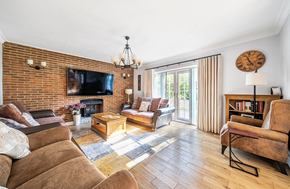 Chilworth Road, Chilworth, Southampton, Hampshire, SO16 - Charters