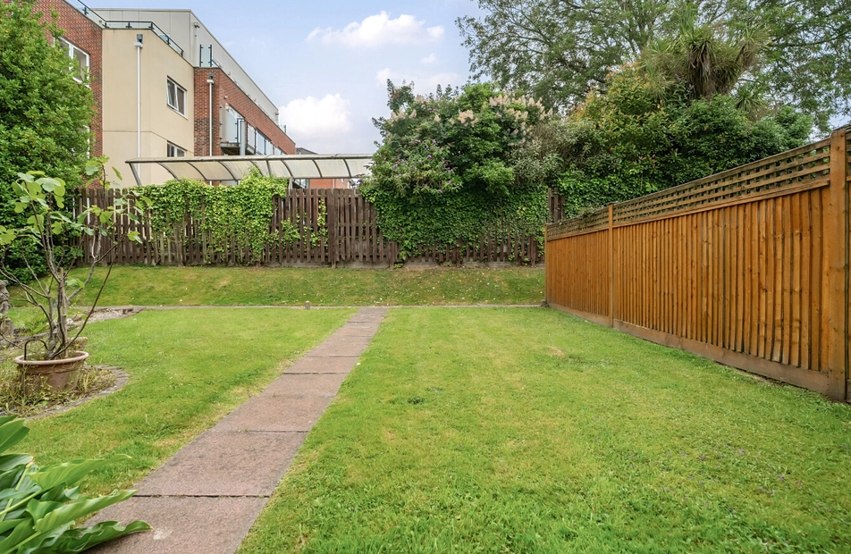 Winn Road, Southampton, Hampshire, SO17 - Charters