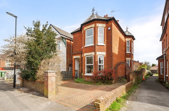 Atherley Road, Shirley, Southampton, Hampshire, SO15 - Charters