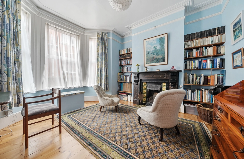 Atherley Road, Shirley, Southampton, Hampshire, SO15 - Charters