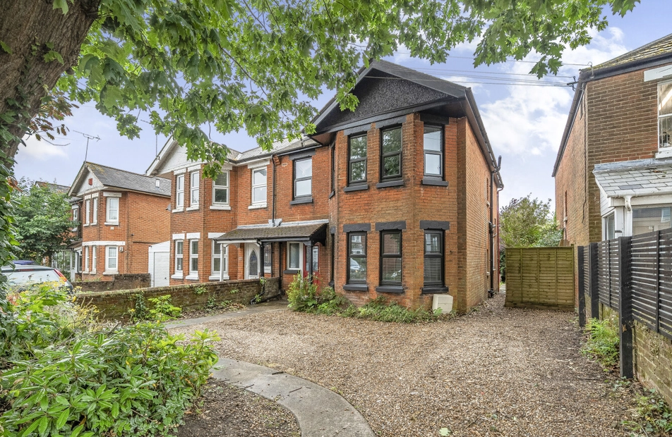 Winchester Road, Shirley, Southampton, Hampshire, SO16 - Charters