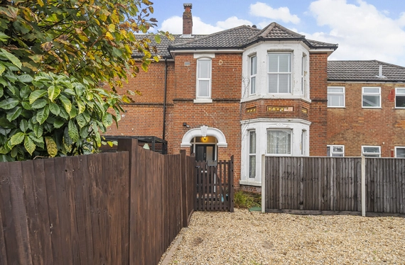 Foundry Lane, Shirley, Southampton, Hampshire, SO15 - Charters