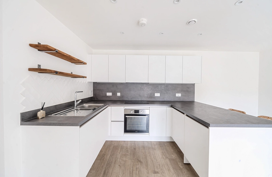 Thomas Blake Avenue, Southampton, Hampshire, SO14 - Charters