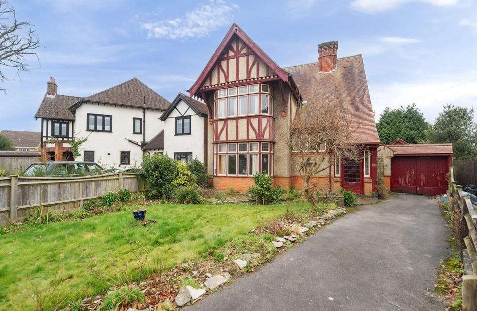 Evelyn Crescent, Upper Shirley, Southampton, Hampshire, SO15 - Charters