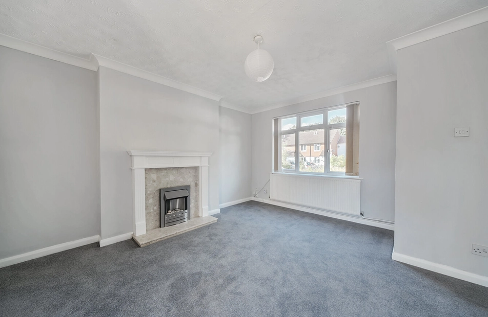 Torridge Gardens, West End, Southampton, Hampshire, SO18 - Charters