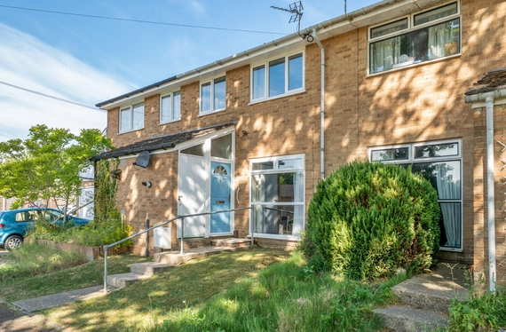 Warbler Close, Lordswood, Southampton, Hampshire, SO16 - Charters
