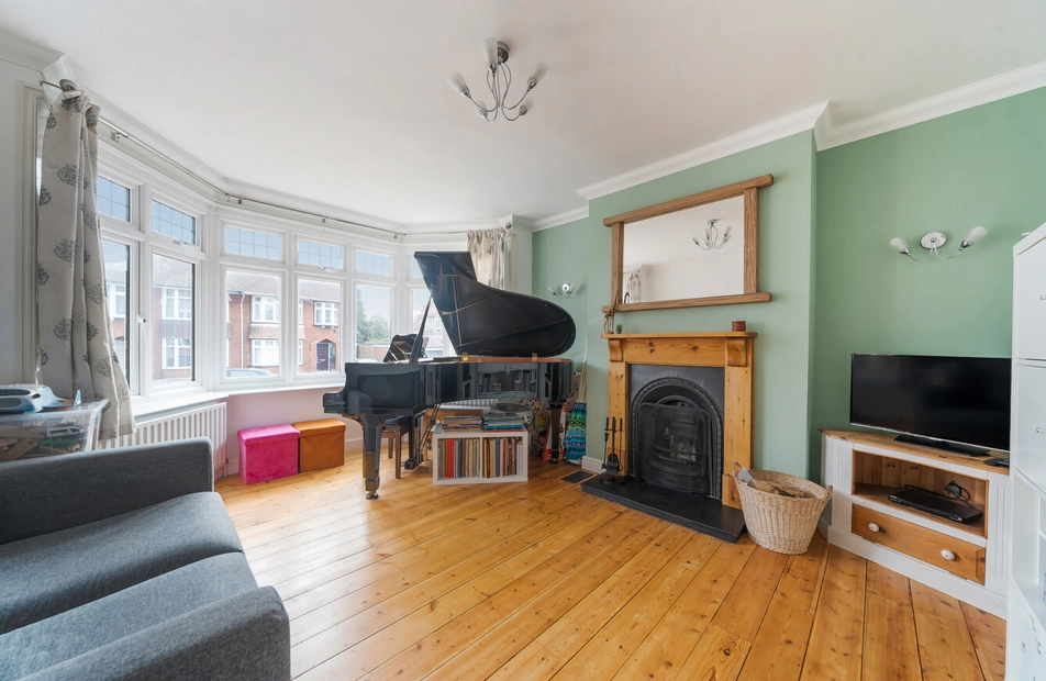 Branksome Avenue, Upper Shirley, Southampton, Hampshire, SO15 - Charters