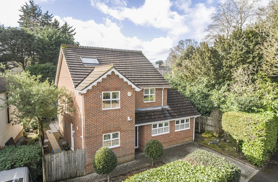 Bassett Crescent East, Bassett, Southampton, Hampshire, SO16 - Charters
