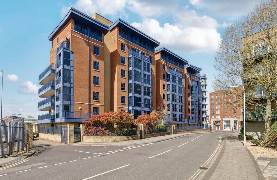 Canute Road, Southampton, Hampshire, SO14 - Charters