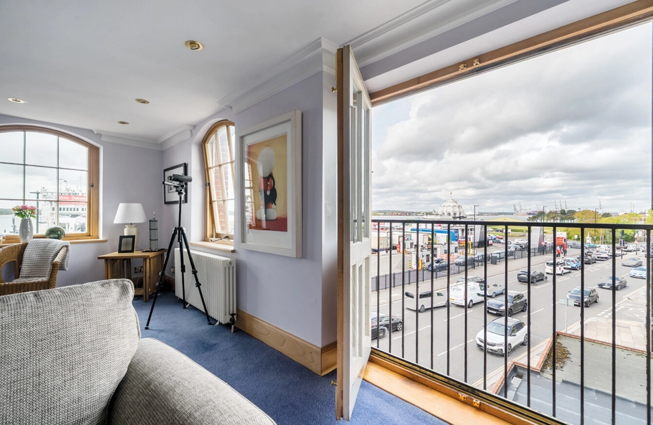 Town Quay, Southampton, Hampshire, SO14 - Charters
