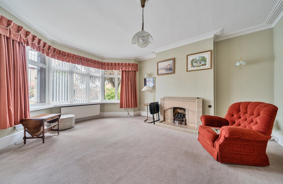 Upper Shirley Avenue, Upper Shirley, Southampton, Hampshire, SO15 - Charters