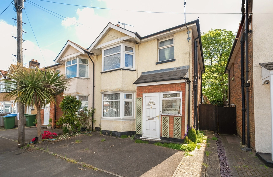Percy Road, Regents Park, Southampton, Hampshire, SO16 - Charters