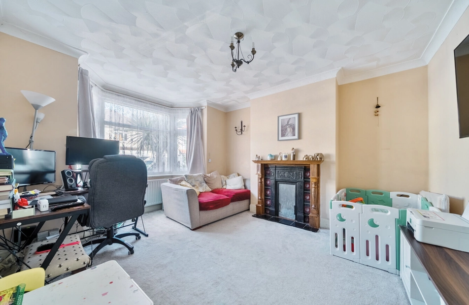 Percy Road, Regents Park, Southampton, Hampshire, SO16 - Charters