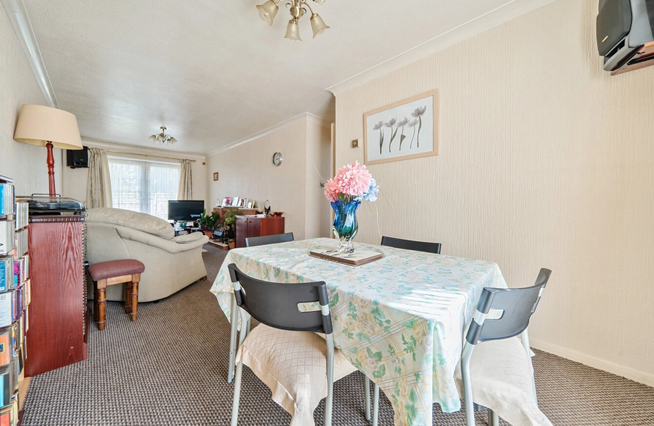 Northolt Gardens, Lordshill, Southampton, Hampshire, SO16 - Charters