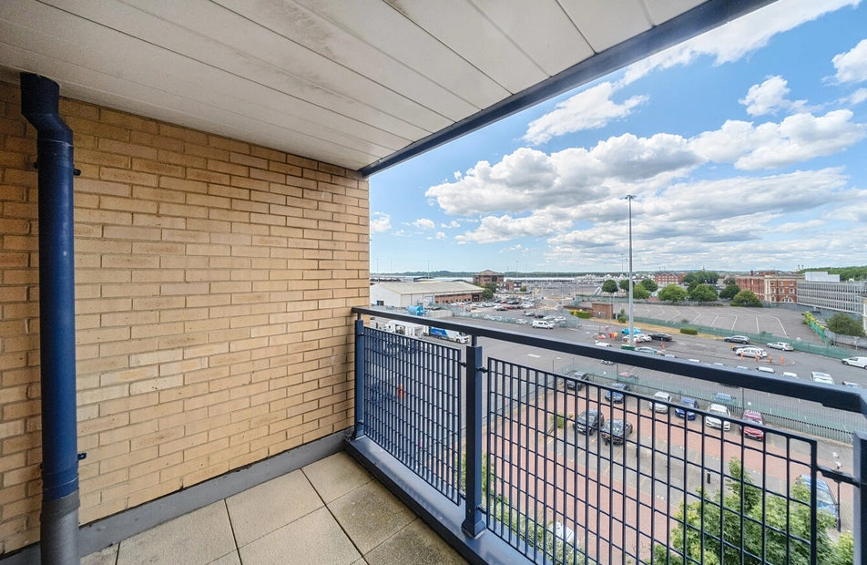 Canute Road, Southampton, Hampshire, SO14 - Charters