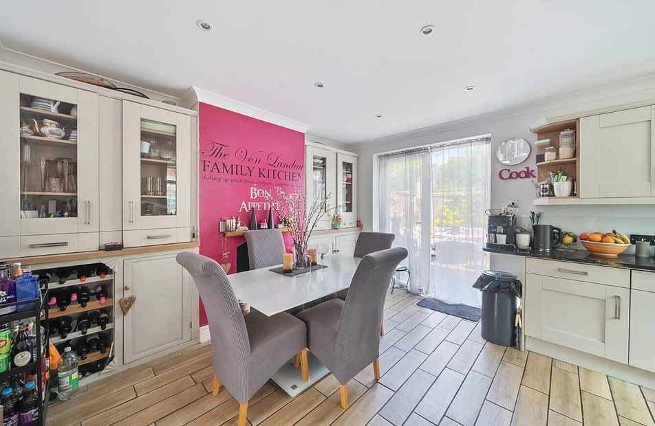 Holland Place, Shirley, Southampton, Hampshire, SO16 - Charters