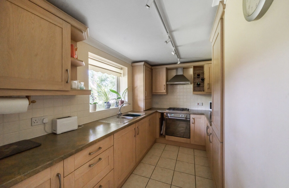 113 Regents Park, Regents Park, Southampton, Hampshire, SO15 - Charters