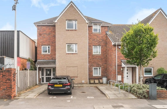 Oakley Road, Regents Park, Southampton, Hampshire, SO16 - Charters