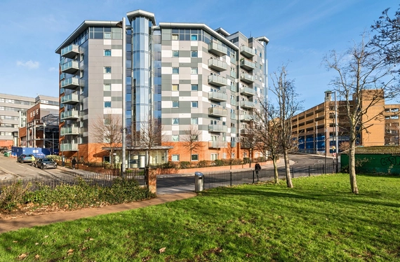 West Park Road, Southampton, Hampshire, SO15 - Charters