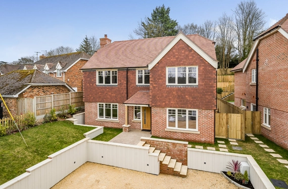 Chilbolton, Stockbridge, Hampshire, SO20 - Charters
