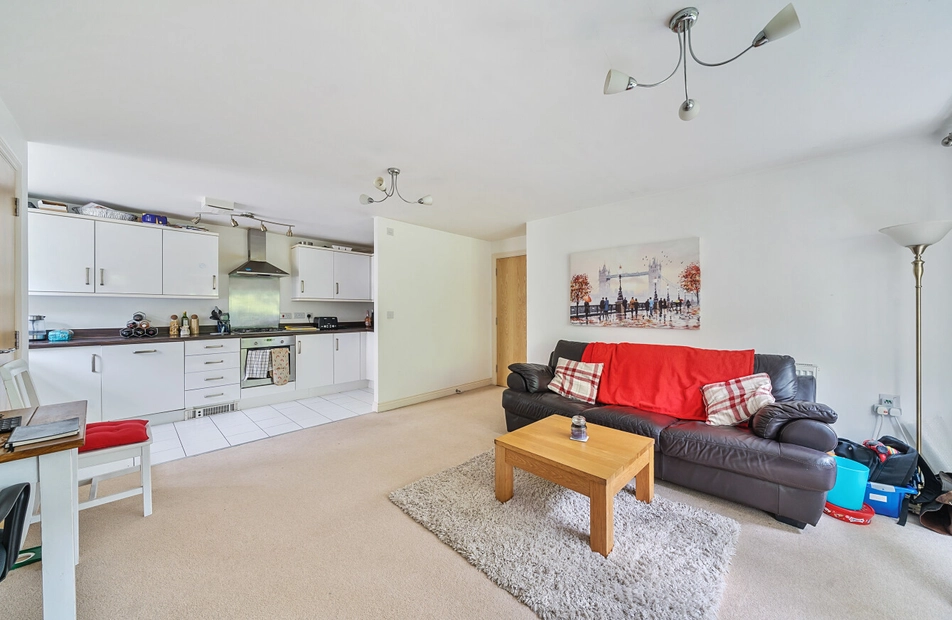 Queens Lodge, Highcroft Road, Winchester, Hampshire, SO22 - Charters