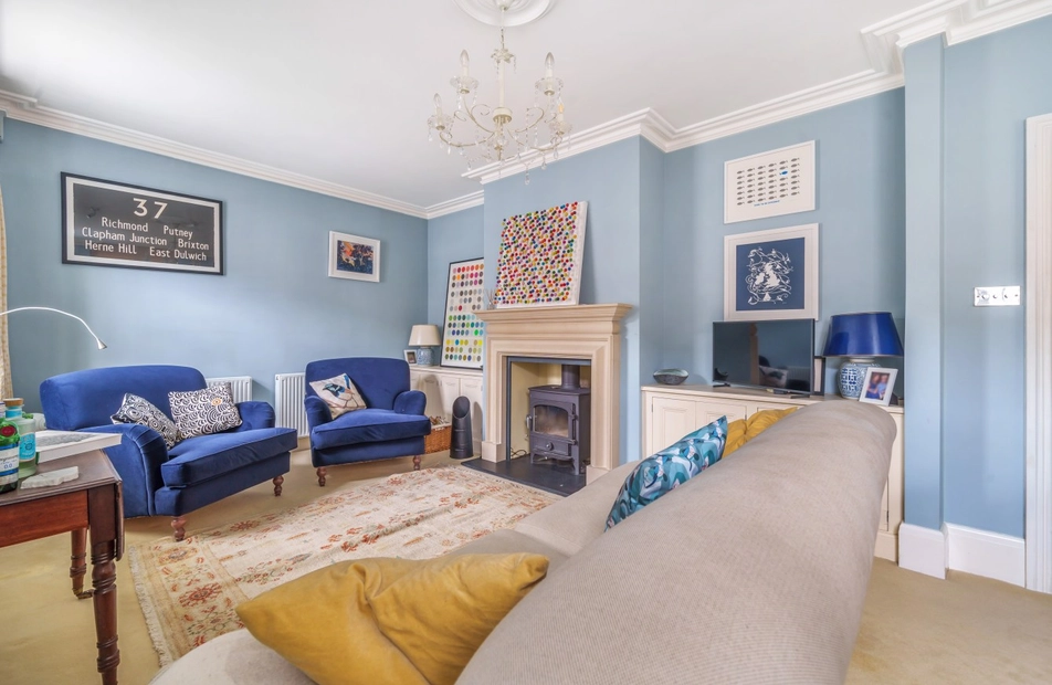 Brassey Road, Winchester, Hampshire, SO22 - Charters