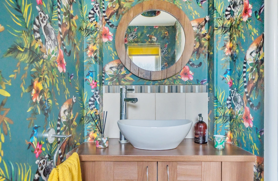 West Hill Road South, South Wonston, Winchester, Hampshire, SO21 - Charters