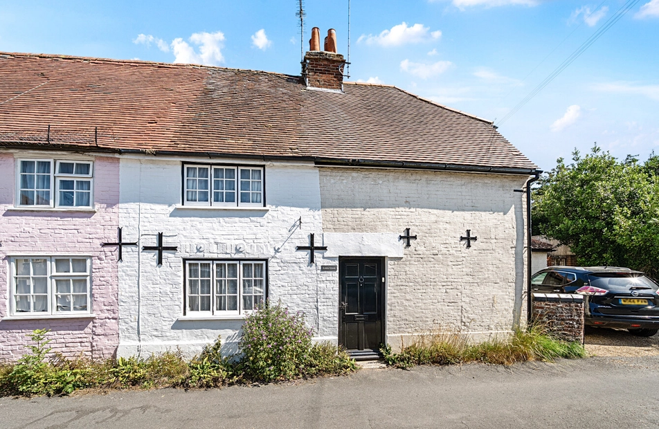 Queen Street, Twyford, Winchester, Hampshire, SO21 - Charters