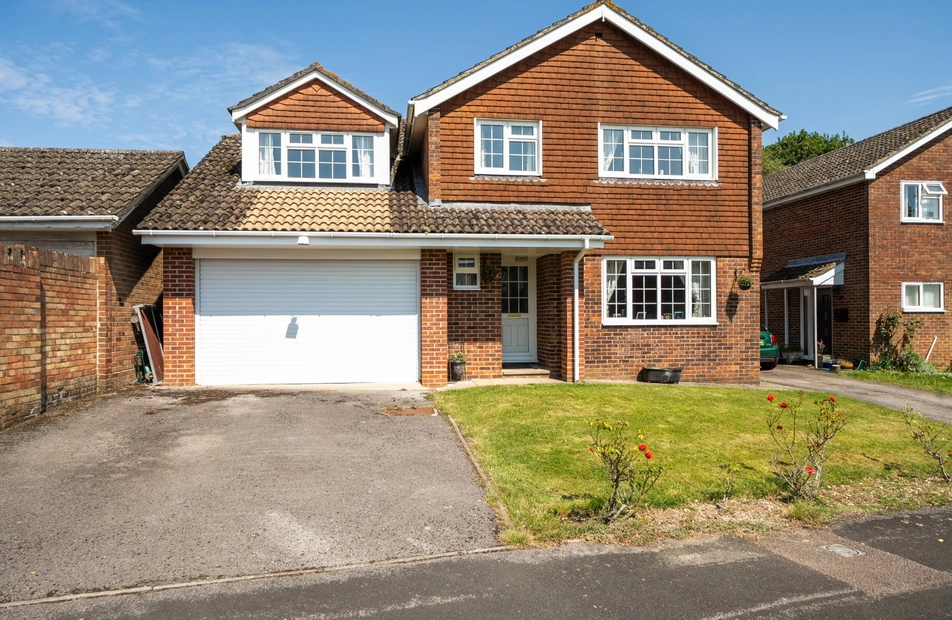 Downlands Way, South Wonston, Winchester, Hampshire, SO21 - Charters