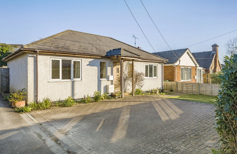 Springvale Road, Winchester, Hampshire, SO23 - Charters